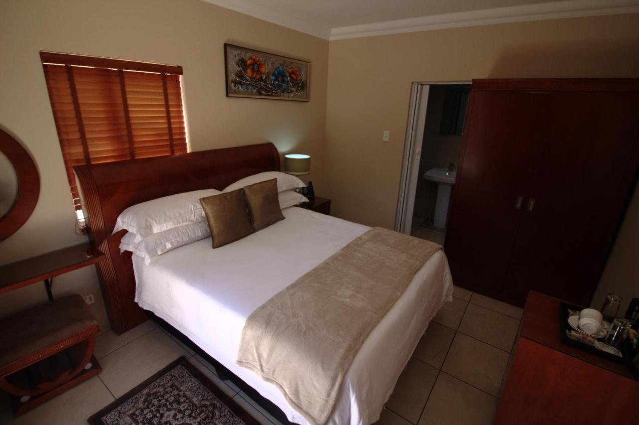 Lakeview Boutique Hotel & Conference Center Benoni Exterior foto